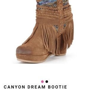 NAUGHTY MONKEY LEATHER WESTERN WEDGES BOOTY 9.5